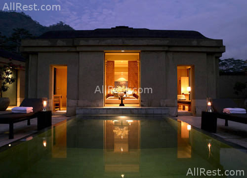 Amanjiwo resort 55